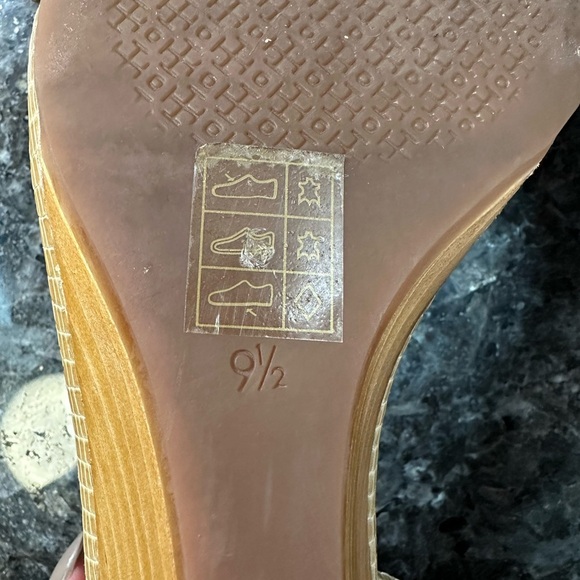 Tory Burch Brown Beige Ankle Strap Open Toe Wedges Women’s Size 9.5 - Picture 9 of 12